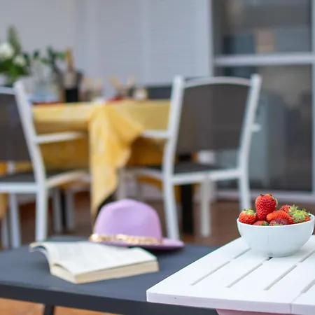 Relax Marine Semesterbostad *