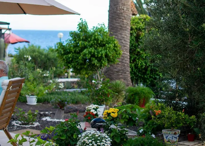 Relax Marine 阿罗纳